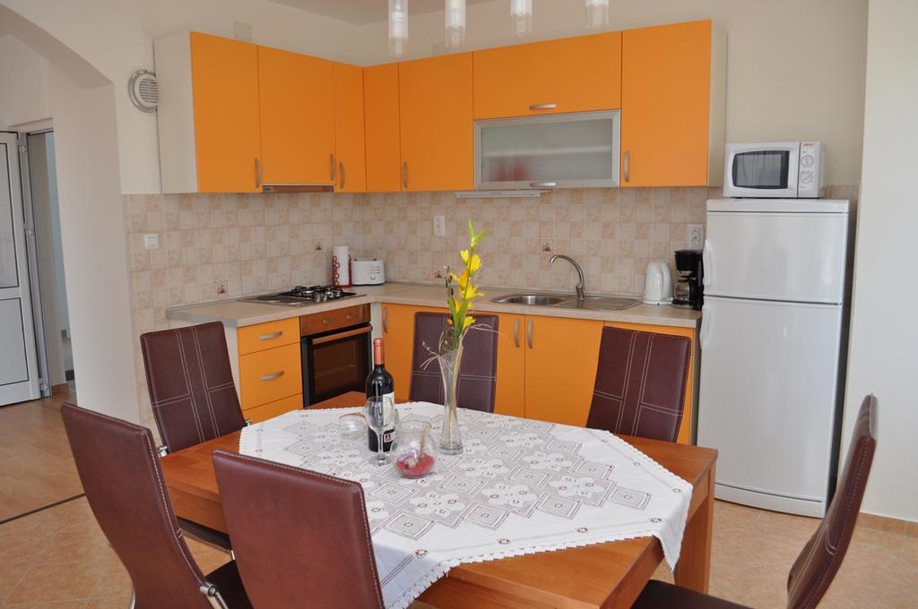 Apartmani Galeb Биоград-на-Мору Экстерьер фото